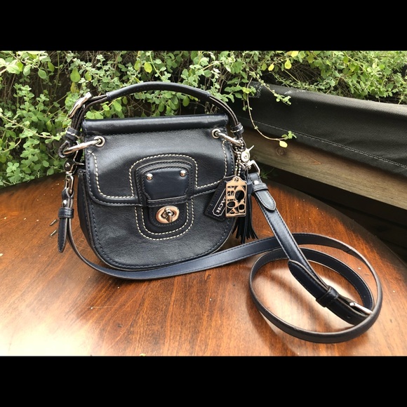 Coach Handbags - 🌺 Rare Mini Willis Coach Crossbody